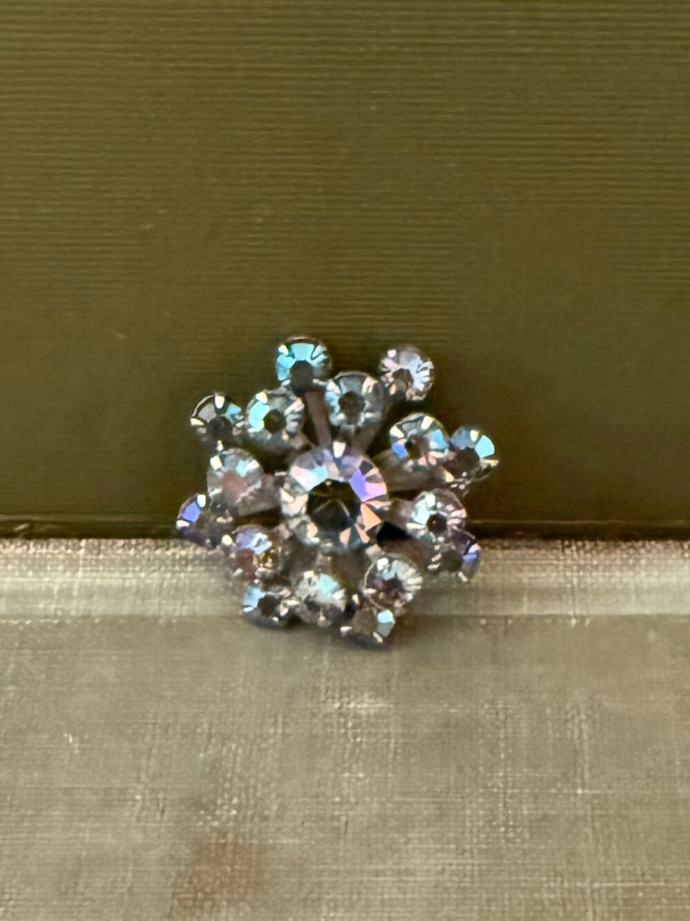 Vintage AB Rhinestone Brooch – Round Floral Cluster – 1” - Picture 8 of 8